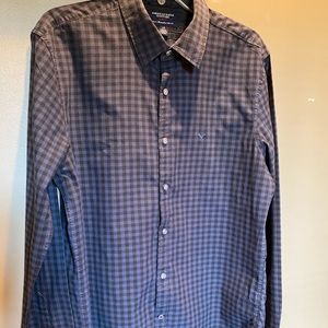 Men’s casual slim fit button down shirt by American Eagle, size large.